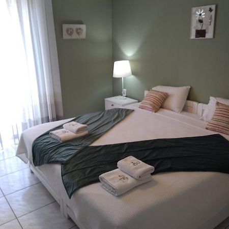 Dionisos Elia Aparthotel Paralia Dionysiou Bagian luar foto